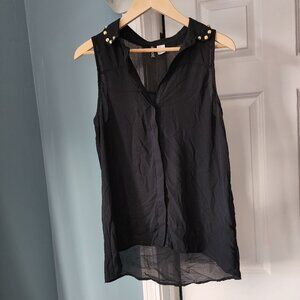 H&m size 6 sleeveless button down embellished top